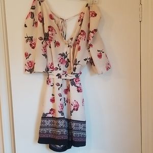 Three Pink Hearts Floral Eomper, Size M